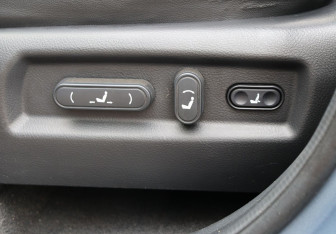 Подержанный автомобиль Hyundai Santa Fe 2007 года (12 фото)
