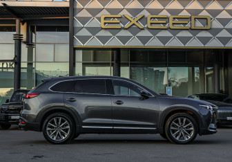 Подержанный автомобиль Mazda CX-9 2018 года (4 фото)