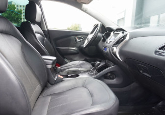 Подержанный автомобиль Hyundai ix35 2011 года (11 фото)