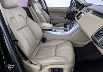 Подержанный автомобиль Land Rover Range Rover Sport 2017 года (24 фото)