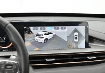 Подержанный автомобиль Exeed LX 2023 года (12 фото)