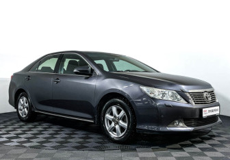 Подержанный автомобиль Toyota Camry Sedan 2012 года (3 фото)