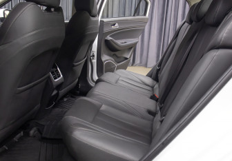 Подержанный автомобиль Omoda S5 2024 года (12 фото)