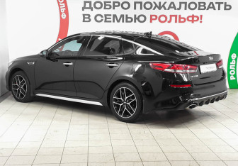 Подержанный автомобиль Kia Optima Sedan 2019 года (6 фото)