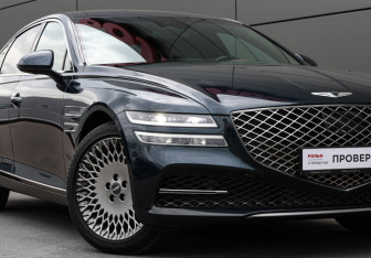 Подержанный автомобиль Genesis G80 2022 года (25 фото)