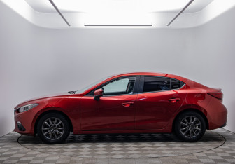 Подержанный автомобиль Mazda 3 Sedan 2014 года (8 фото)