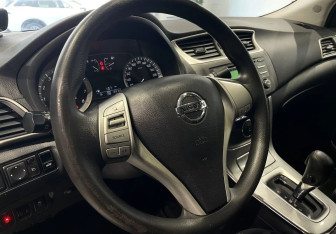 Подержанный автомобиль Nissan Sentra Sedan 2015 года (13 фото)