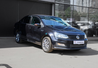 Подержанный автомобиль Volkswagen Polo Sedan 2019 года (3 фото)