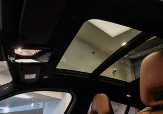 Подержанный автомобиль BMW X4 2021 года (26 фото)