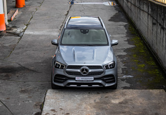 Подержанный автомобиль Mercedes-Benz GLE 2022 года (2 фото)