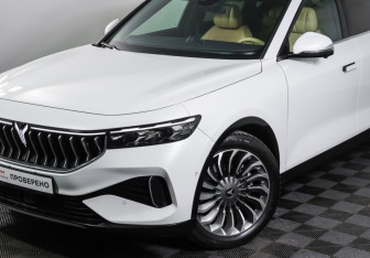 Подержанный автомобиль Voyah Free 2022 года (26 фото)