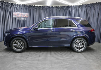 Подержанный автомобиль Mercedes-Benz GLE 2020 года (8 фото)