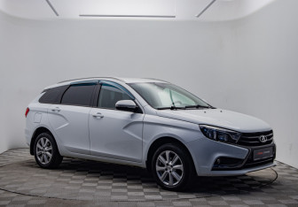 Подержанный автомобиль LADA (ВАЗ) Vesta Wagon 2020 года (3 фото)