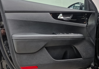 Подержанный автомобиль Kia Cerato Sedan 2021 года (18 фото)