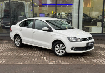 Подержанный автомобиль Volkswagen Polo Sedan 2013 года (3 фото)