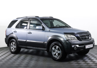 Подержанный автомобиль Kia Sorento 2004 года (3 фото)