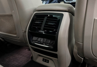 Подержанный автомобиль BMW X3 2022 года (23 фото)