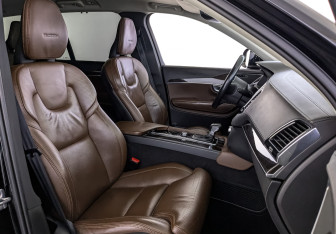 Подержанный автомобиль Volvo XC90 2019 года (24 фото)