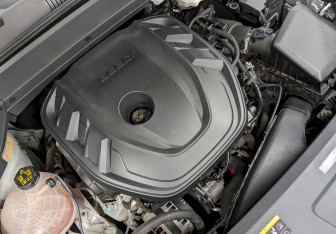 Подержанный автомобиль Geely Monjaro 2023 года (9 фото)