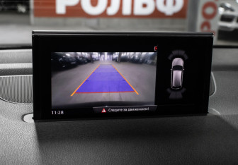 Подержанный автомобиль Audi Q7 2015 года (23 фото)