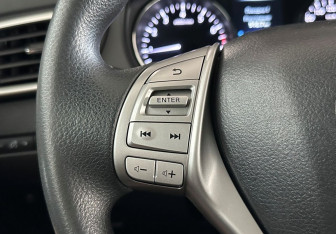 Подержанный автомобиль Nissan X-Trail 2017 года (13 фото)