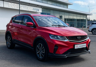 Подержанный автомобиль Geely Coolray 2020 года (3 фото)