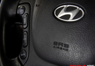 Подержанный автомобиль Hyundai Santa Fe 2008 года (17 фото)