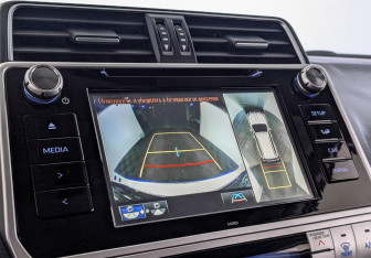 Подержанный автомобиль Toyota Land Cruiser Prado 2020 года (28 фото)