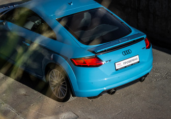 Подержанный автомобиль Audi TT Coupe 2016 года (21 фото)