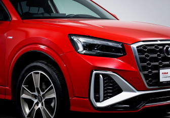 Подержанный автомобиль Audi Q2 2021 года (16 фото)