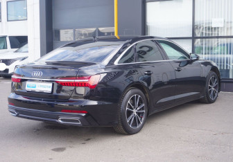 Подержанный автомобиль Audi A6 Sedan 2019 года (5 фото)