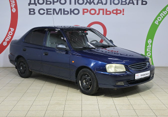 Подержанный автомобиль Hyundai Accent Sedan 2009 года (3 фото)
