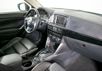 Подержанный автомобиль Mazda CX-5 2013 года (9 фото)