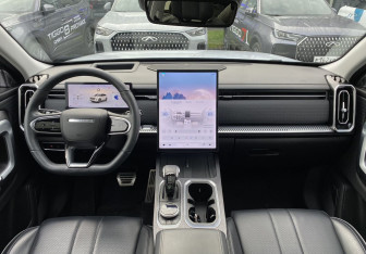 Подержанный автомобиль Jaecoo J7 2023 года (22 фото)