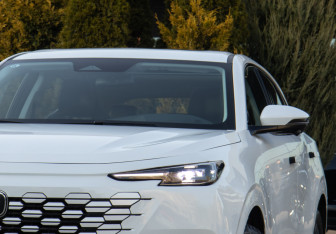 Подержанный автомобиль Changan UNI-K 2023 года (16 фото)