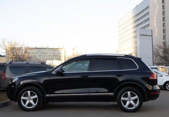 Подержанный автомобиль Volkswagen Touareg 2013 года (6 фото)