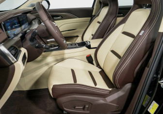 Подержанный автомобиль FAW Bestune T77 2022 года (5 фото)