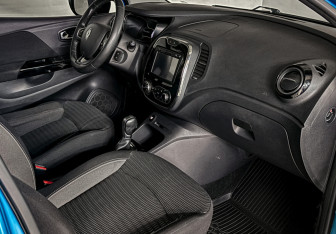 Подержанный автомобиль Renault Kaptur 2017 года (12 фото)