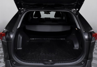 Подержанный автомобиль Toyota RAV4 2021 года (18 фото)