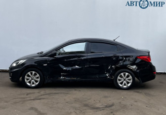Подержанный автомобиль Hyundai Solaris Sedan 2012 года (8 фото)