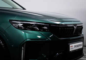 Подержанный автомобиль Voyah Free 2023 года (17 фото)