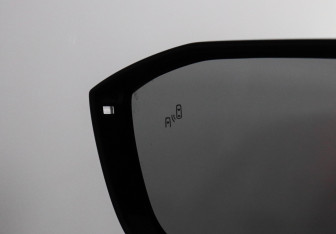 Подержанный автомобиль Changan UNI-V 2024 года (14 фото)