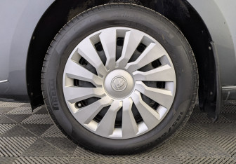 Подержанный автомобиль Skoda Rapid Liftback 2021 года (12 фото)