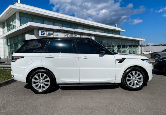 Подержанный автомобиль Land Rover Range Rover Sport 2016 года (4 фото)