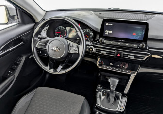 Подержанный автомобиль Kia Seltos 2021 года (30 фото)