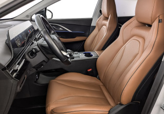 Подержанный автомобиль Omoda C5 2022 года (20 фото)