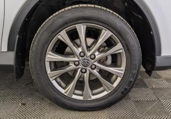 Подержанный автомобиль Toyota RAV4 2019 года (12 фото)