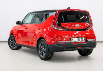 Подержанный автомобиль Kia Soul 2021 года (7 фото)