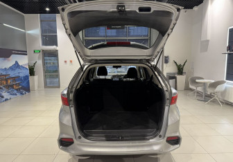 Подержанный автомобиль Honda Shuttle Wagon 2017 года (7 фото)