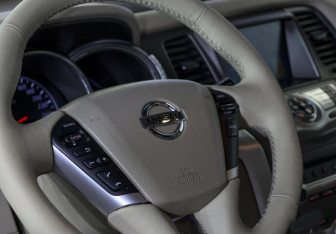 Подержанный автомобиль Nissan Murano Suv 2013 года (10 фото)